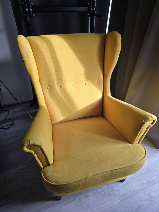 Fotel uszak Ikea Strandmon żółty