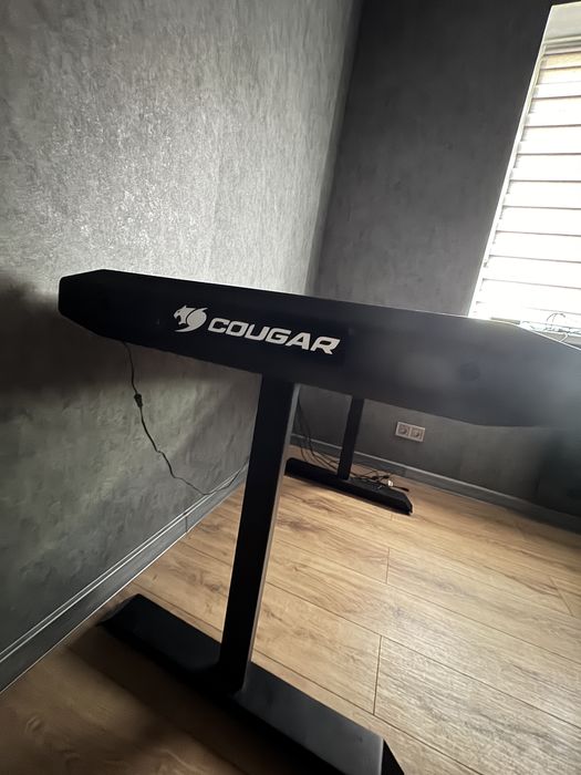 Продам стол  ( игровой стол Cougar MARS или Cougar MARS PRO.