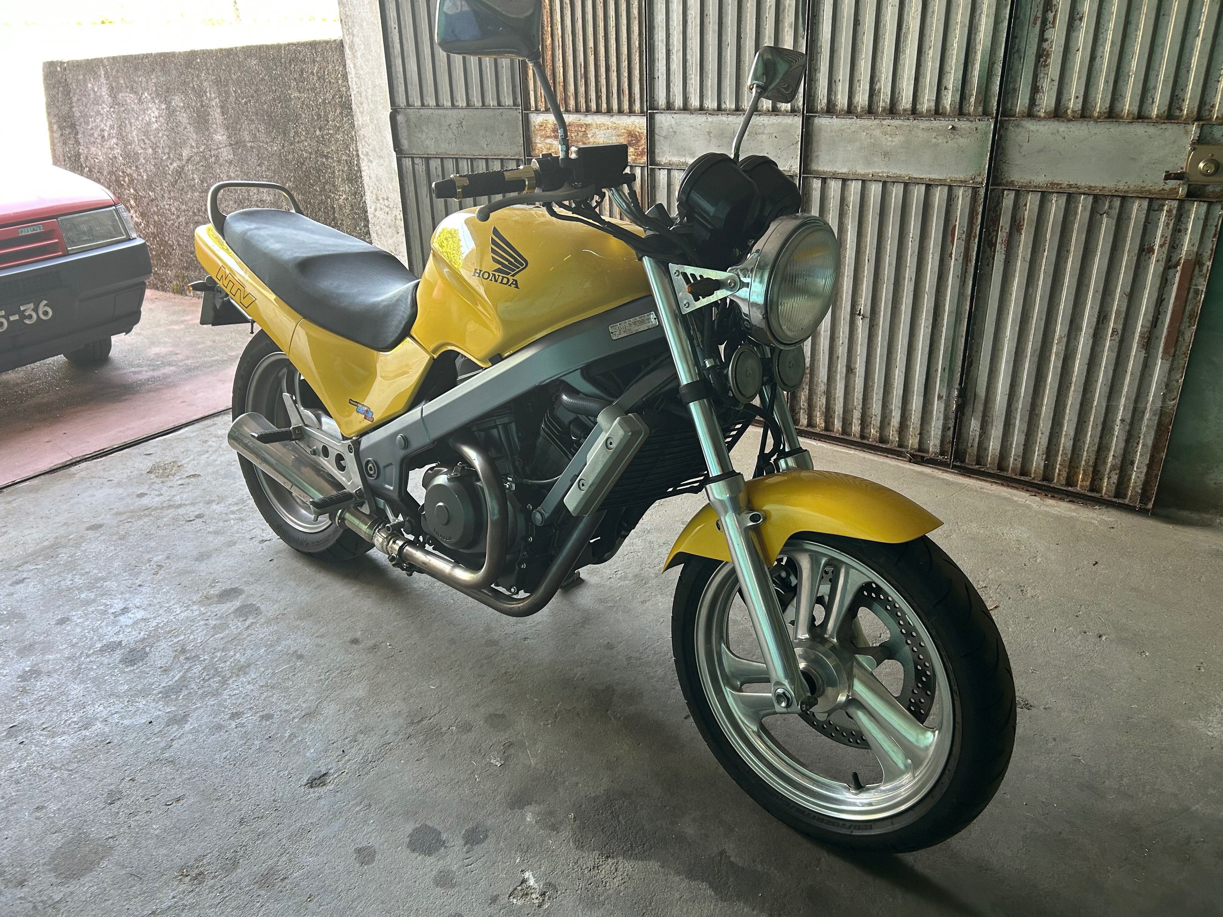 Baixa de preço Motociclo Honda NTV