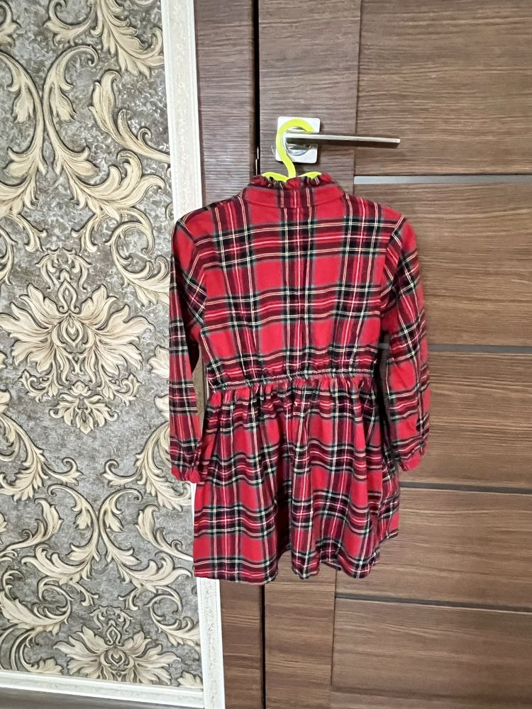 Плаття 104 дорогого бренду