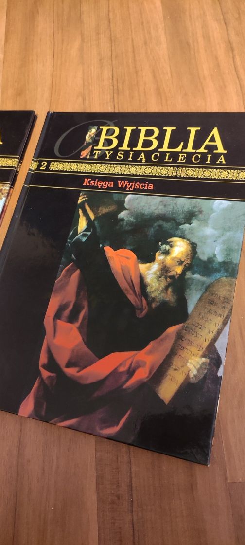 Biblia Tysiąclecia kolekcja Hachette tom 1 i 2