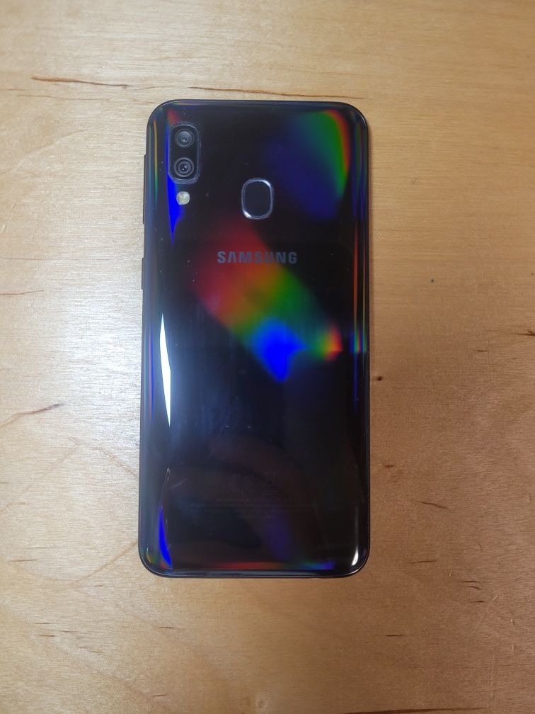 Samsung Galaxy a40 + etui