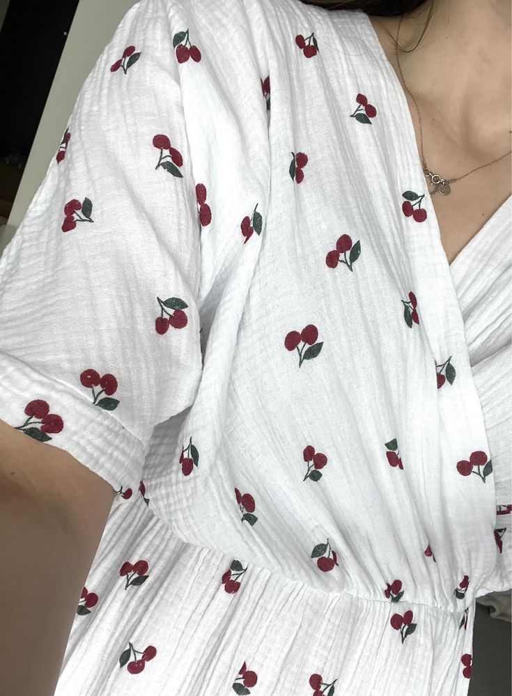 Sukienka muślinowa letnia w wiśnie cherry modna s m NOWA