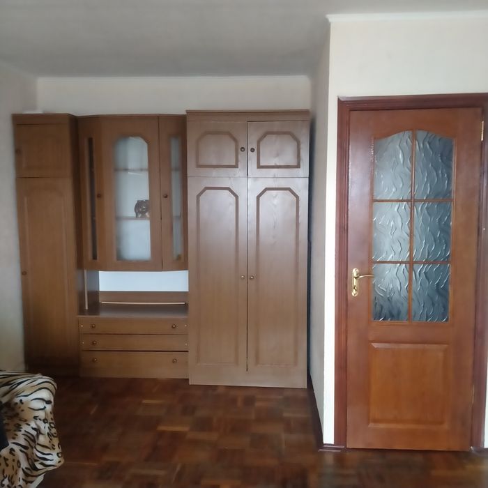 Продам 1 к.из.кв.на заводе Шевченко.13500 торг