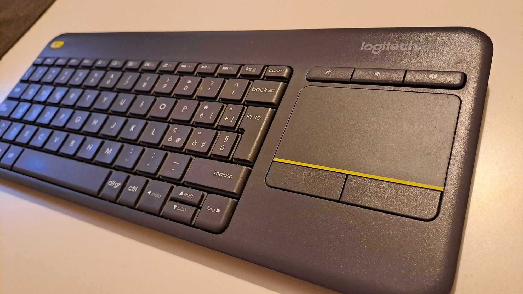 Klawiatura bezprzewodowa Logitech K400 Plus