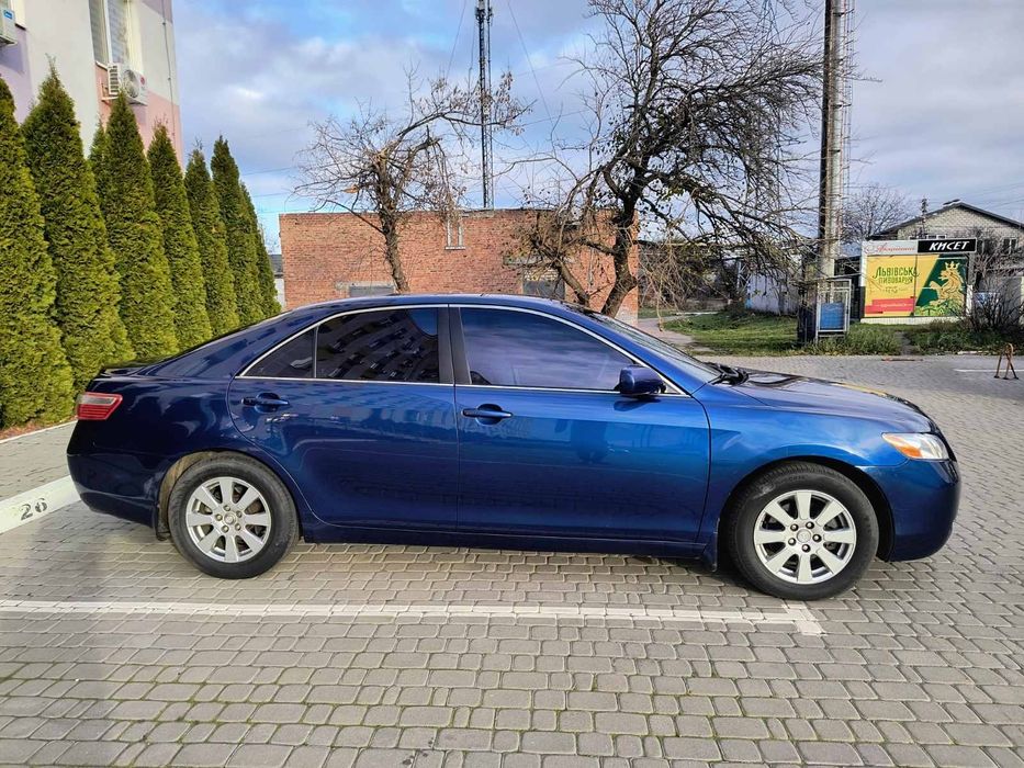 Продам хорошую Тоёту!!!