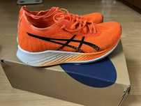 Asics Magic Speed rozmiar 44 karbon - jak nowe