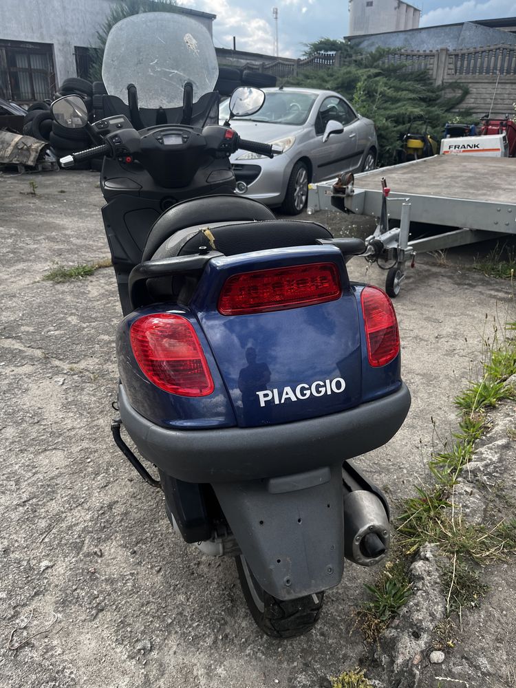 Maxi skuter Piaggio X9 125cm3