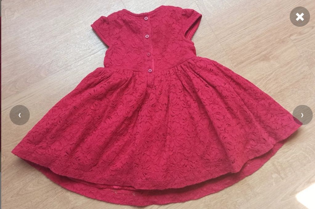 Czerwona koronkowa sukienka / princeska / rozkloszowana / sesja