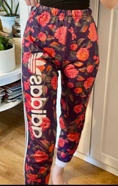 Spodnie adidas w KWIATY rozmiar M