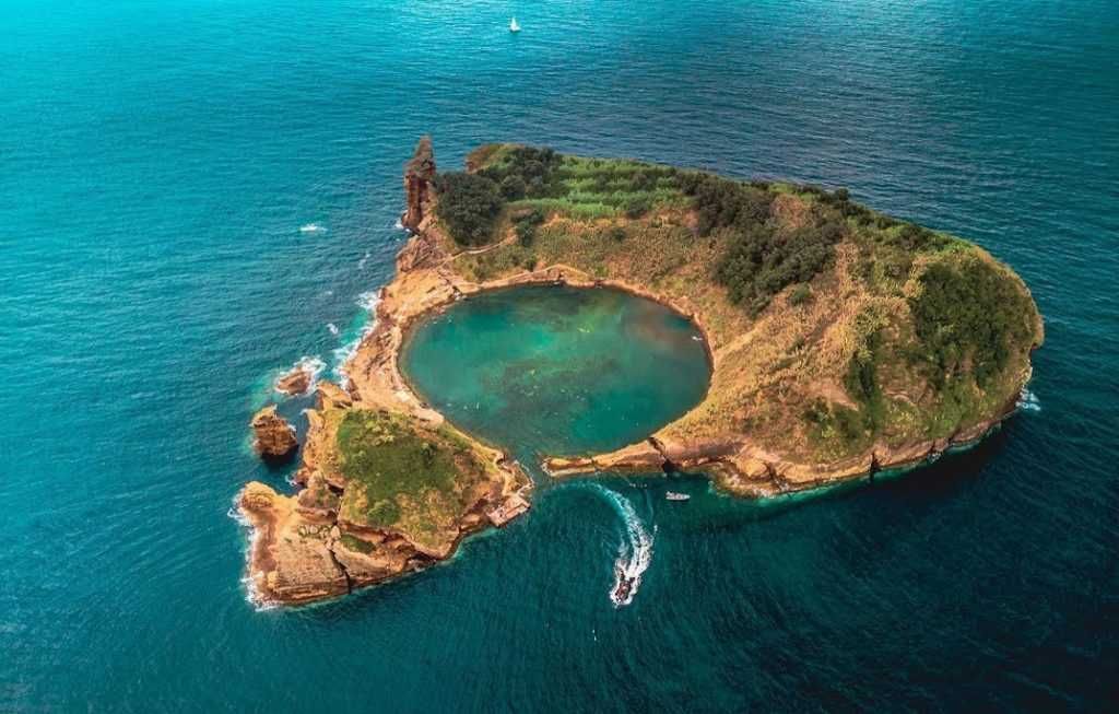 carro para férias na ilha de São Miguel Açores