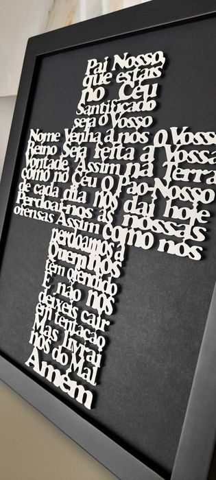 Moldura  cruz em madeira