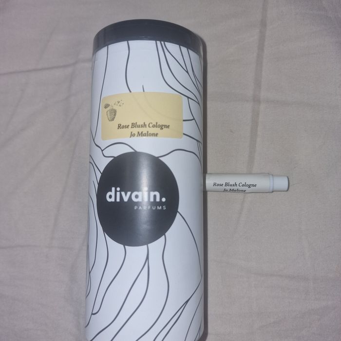2 perfumes divain