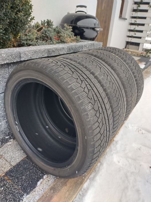 Opony zimowe Hankook 205 50 R17