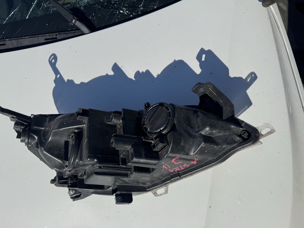 Lampa Astra J Lewa Ciemna Astra IV Reflektor Lewy