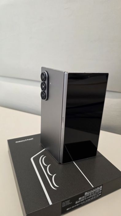 Samsung Galaxy Z Fold7 512GB + Galaxy Buds3 Pro