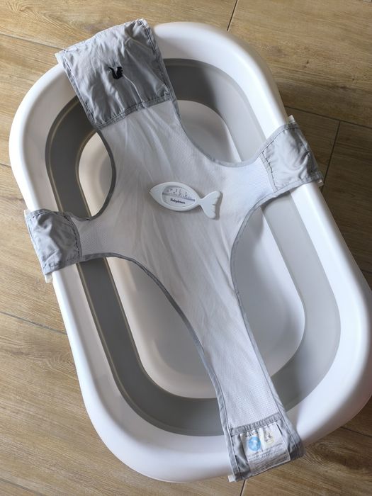 Wanienka składana dla niemowląt i noworodków z hamakiem i termometrem