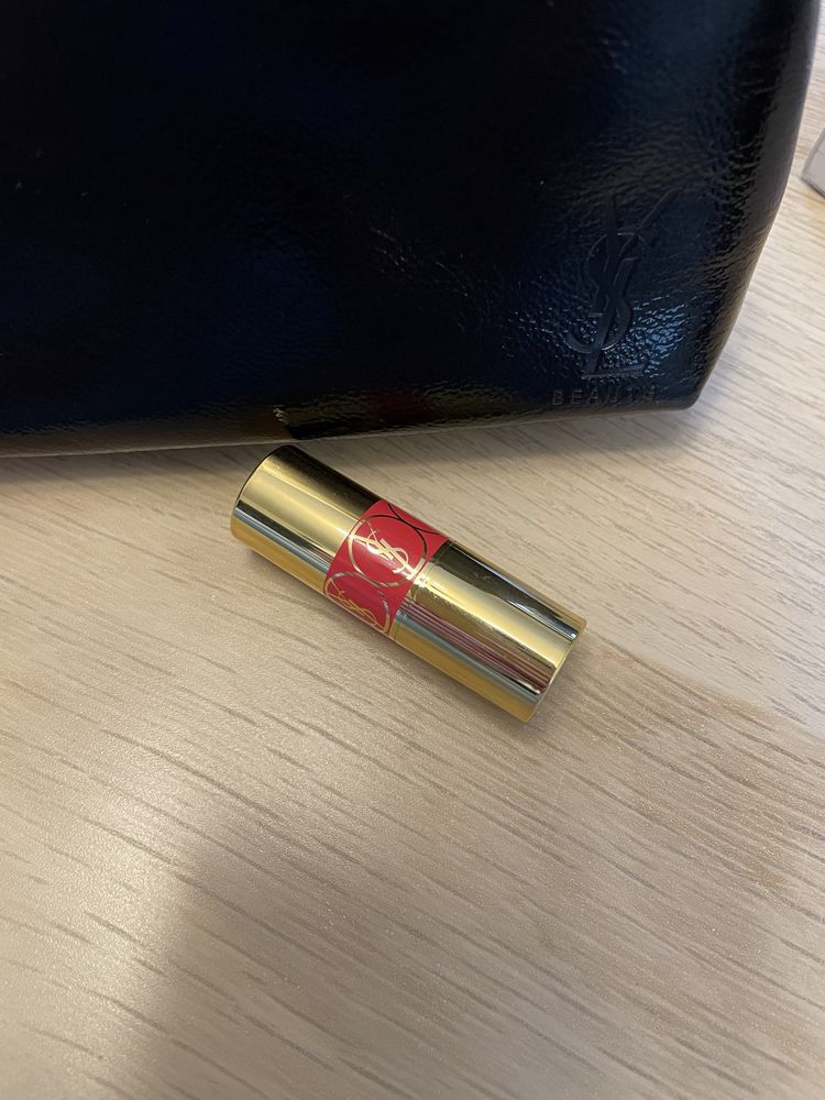 Saint Laurent Mini Rouge szminka