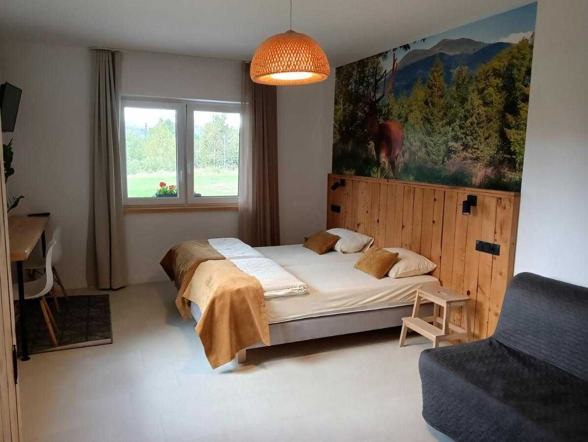 Fototapeta Bieszczady, Jeleń 290x130cm