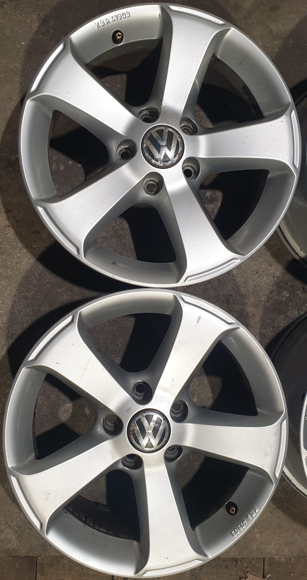 Alufelgi Volkswagen 16 5x112 6.5J ET 33 Felgi oryginalne Golf Passat