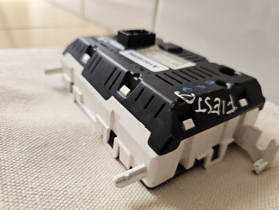 Ecrã de radio Ford Fiesta 2008