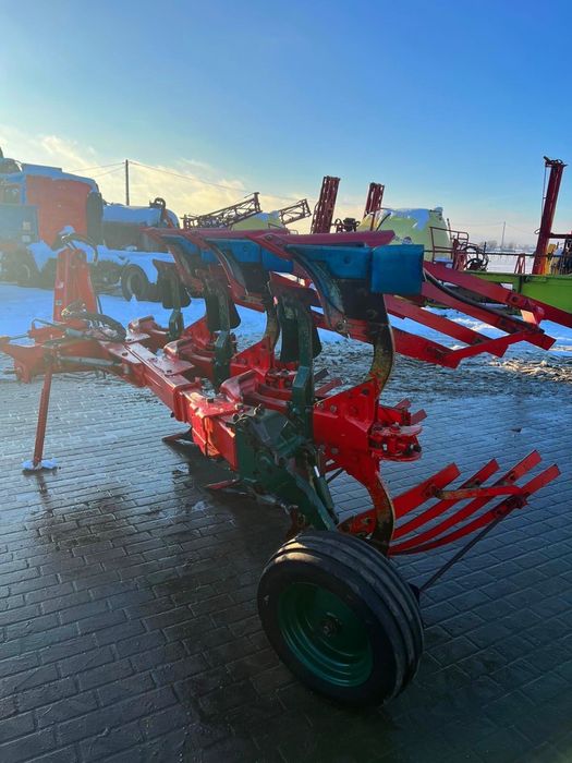Pług 3 skibowy obrotowy Vogel Noot zabezpieczenia resorowe