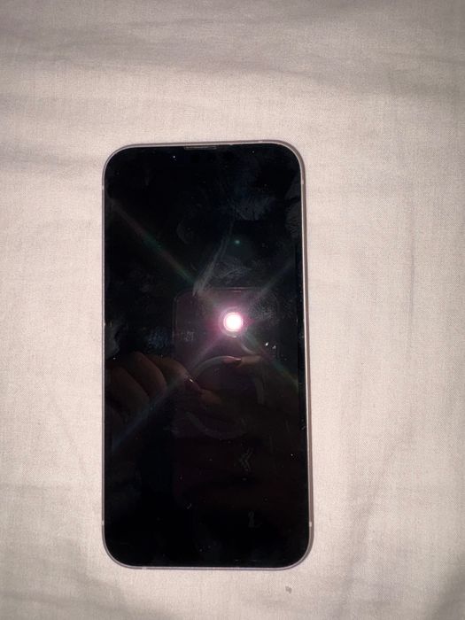 iPhone 13 semi-novo rosa
