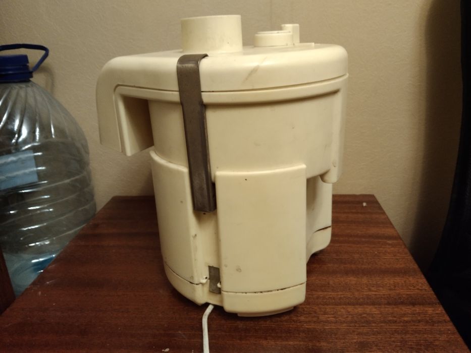 Соковыжималка старого образца