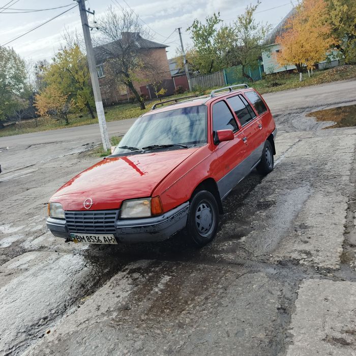 Продам Опель кадет 1.3