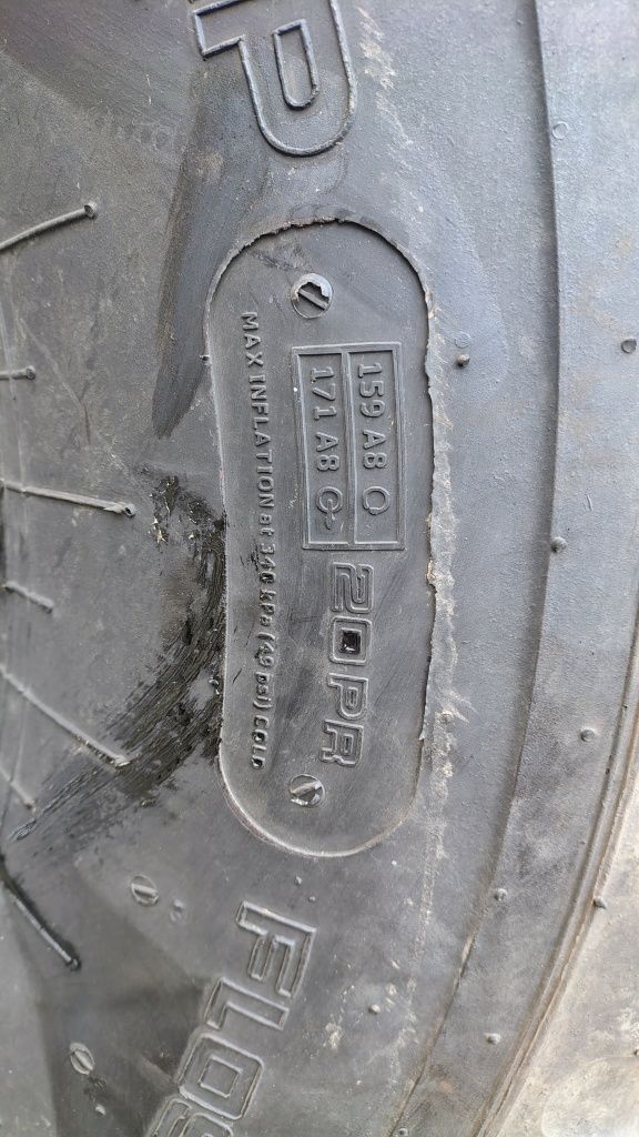 Koła 550/60 r22.5 jak nowe 10 otworów do przyczepy beczki