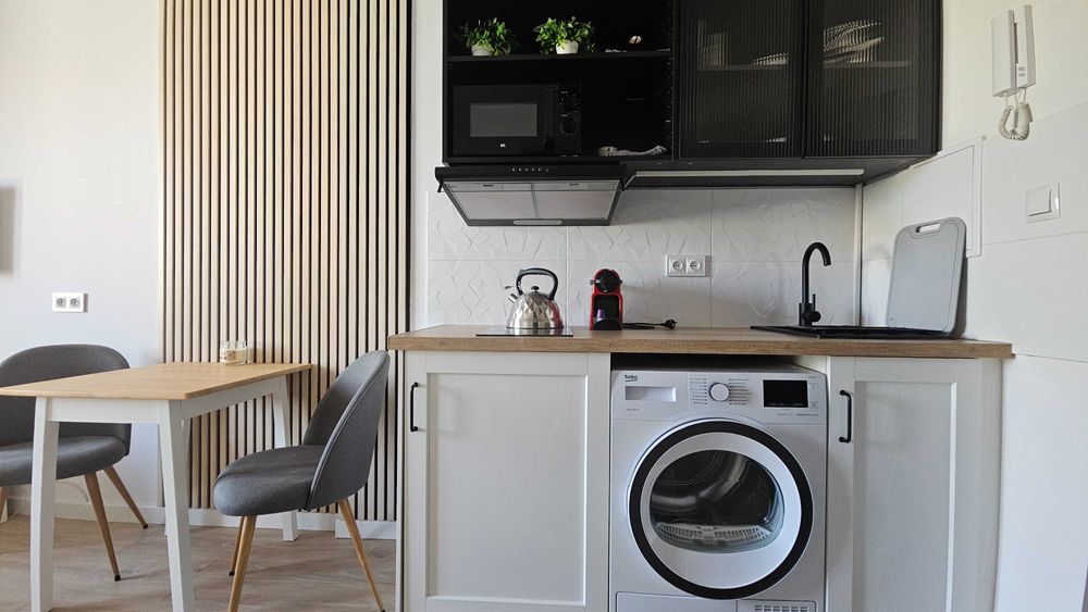 Apartament Dzielna -studio, ,20min STARE MIASTO pieszo.Po Remoncie