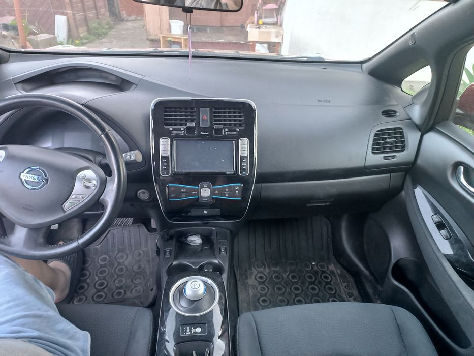 Nissan leaf 2014