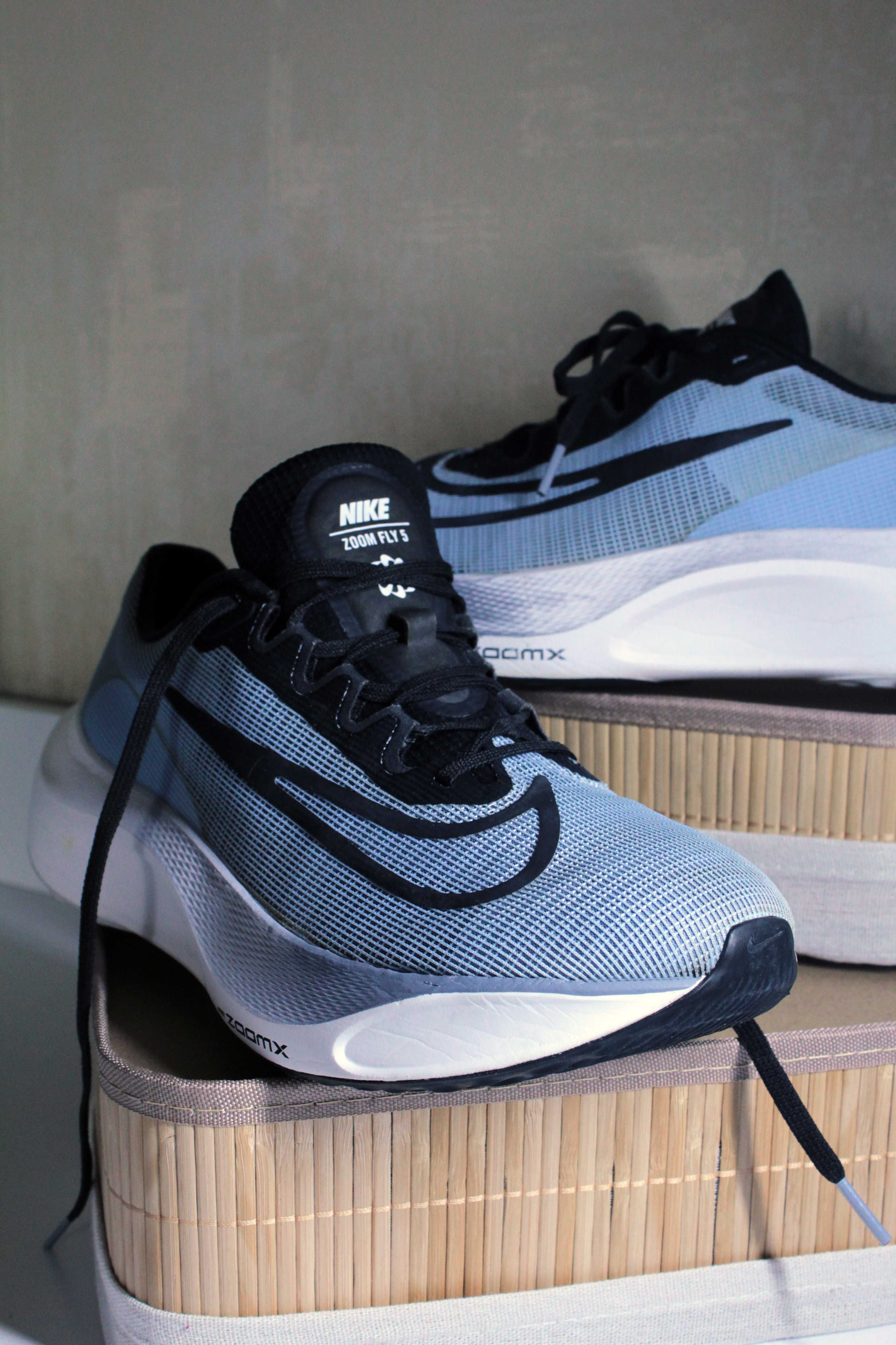 Кросівки Nike ZoomX Fly 5