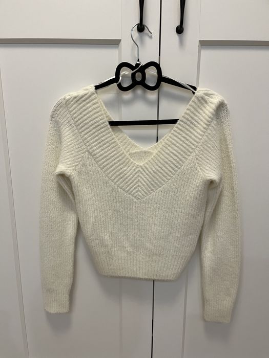 Sweter kremowy miękki