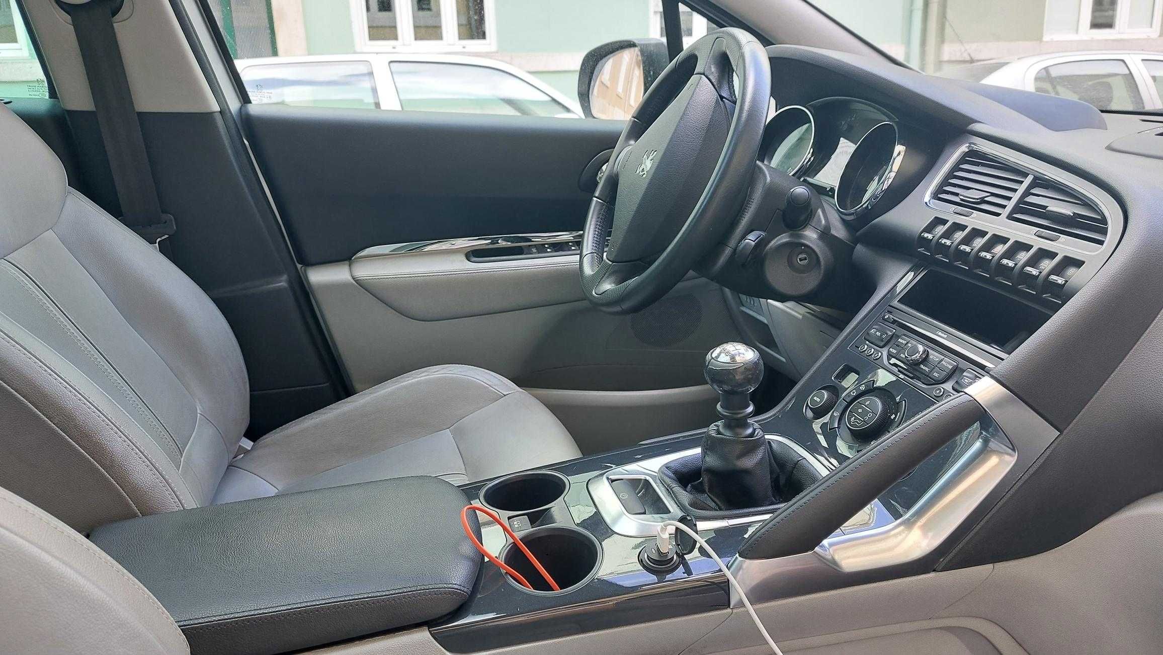 Peugeot 3008 1.6 THP,
156 CV, 2011