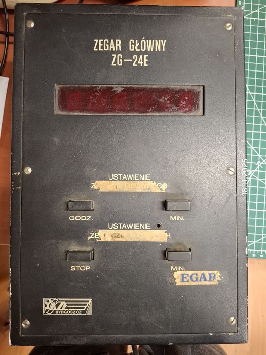 Zegar kolejowy PKP matka