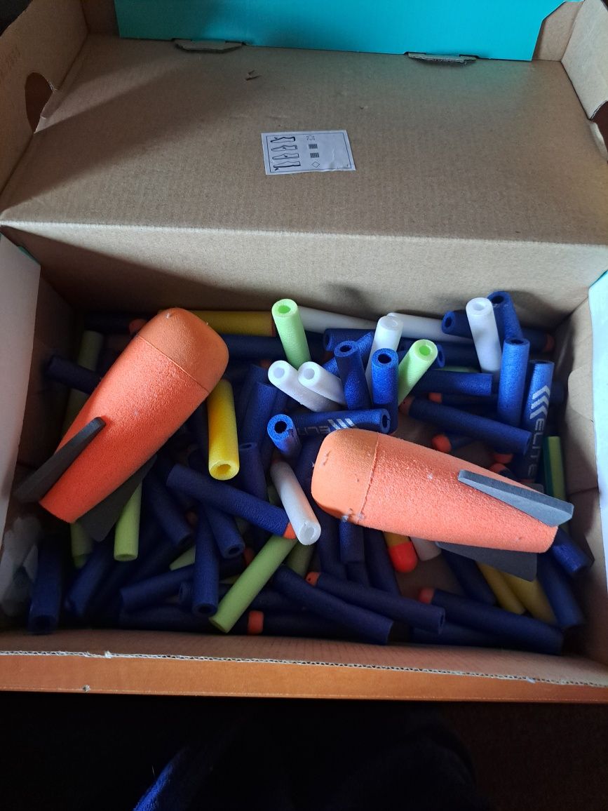 Coleção Nerf  (8 armas+dardos e colete)