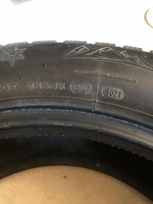 Нові зимові шини 225/50 R17