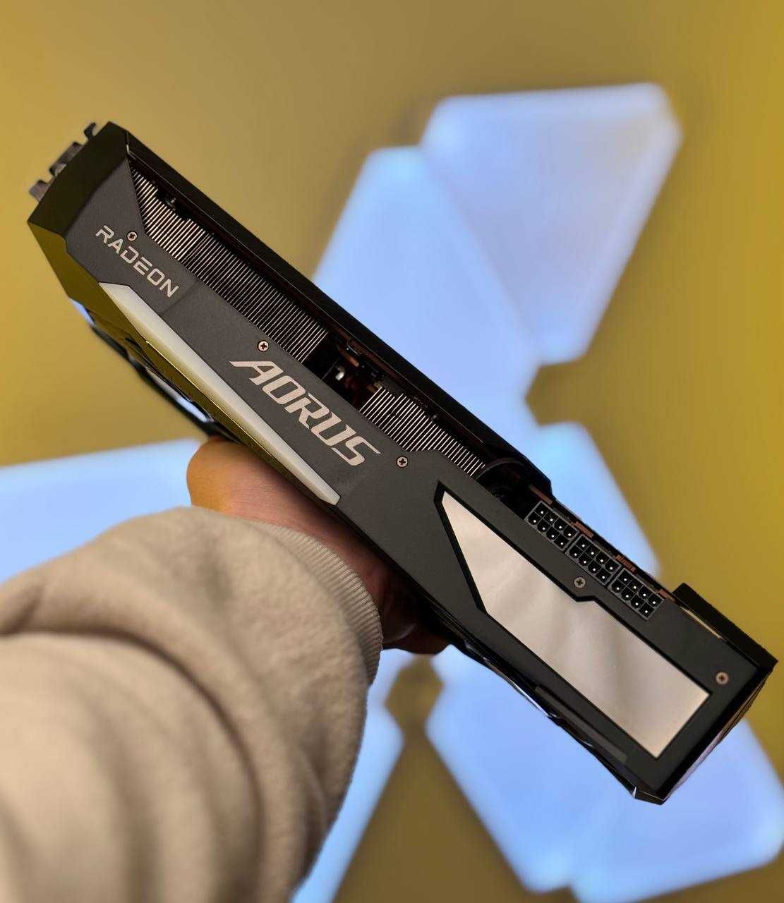 Відеокарта Gigabyte Aorus Master RX6800XT 16GB GDDR6 256bit KLAVAcomp