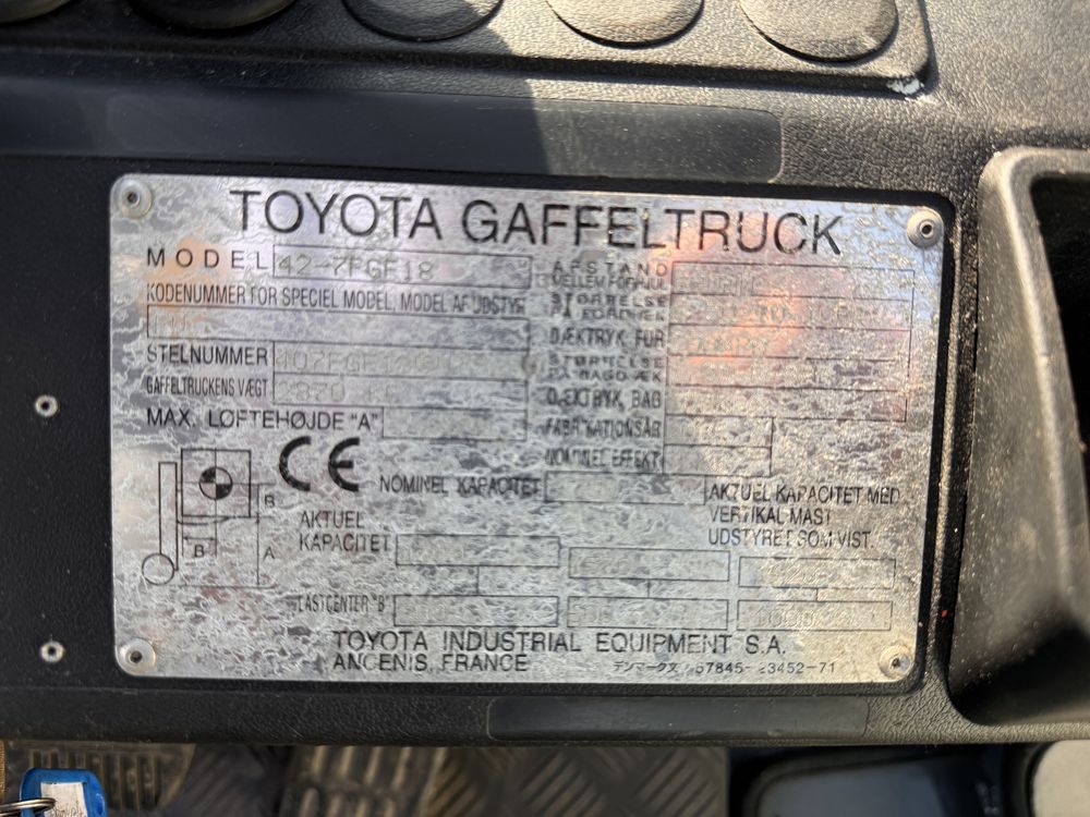 Toyota 42-7FGF18 wózek widłowy