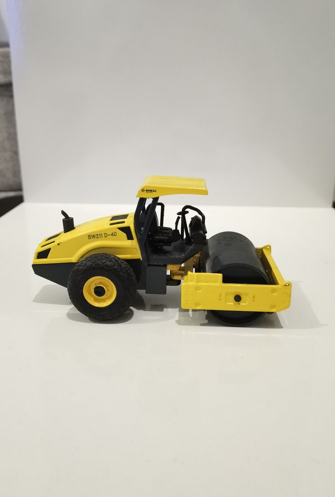 Bomag BW211 D-40