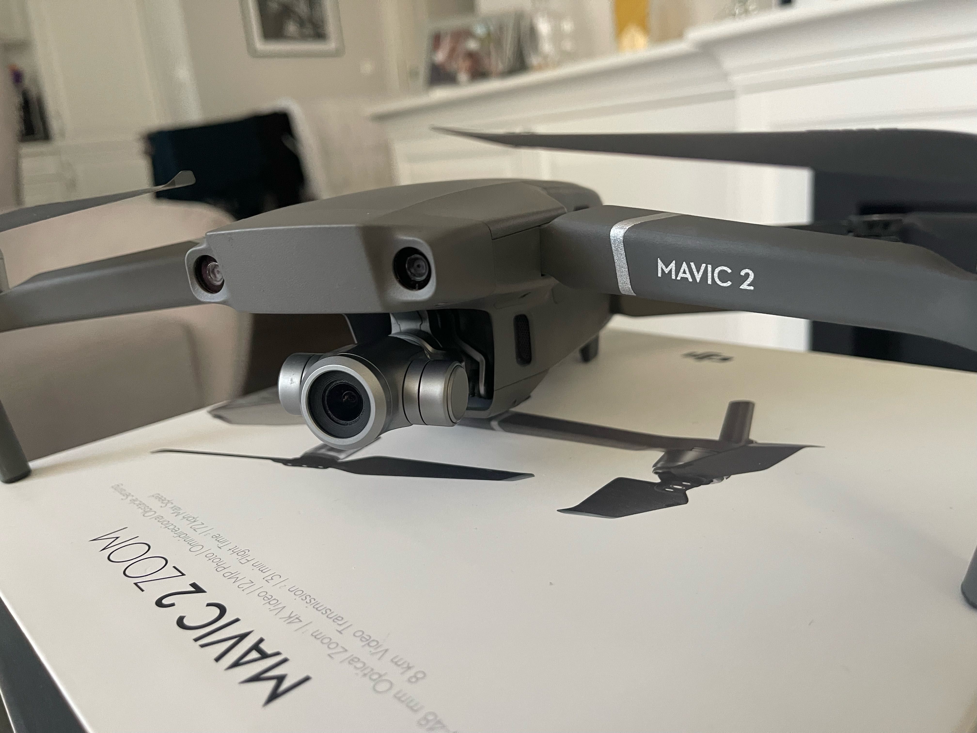 DJI MAVIC 2 ZOOM + Fly More Combo + dodatki