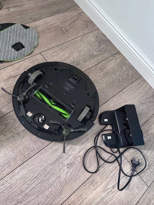 iRobot Roomba Combo (R1138) Robot Odkurzacz z funkcją mopowania