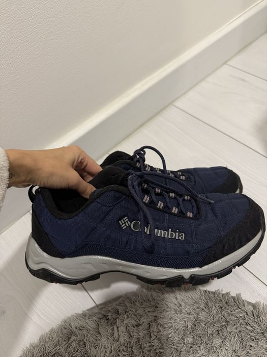 Кросівуи на флісі Columbia