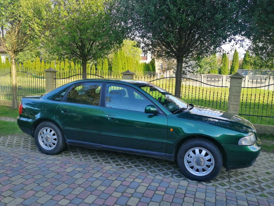 AUDI A4 B5 1.6 benzyna