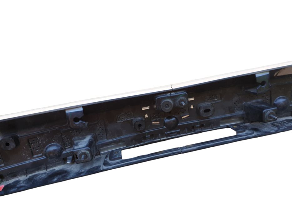 Накладка багажника верхняя (хром) дефект Cadillac XT6 разборка