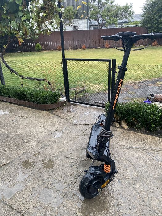 Продам електросамокат Kukirin G 2 master