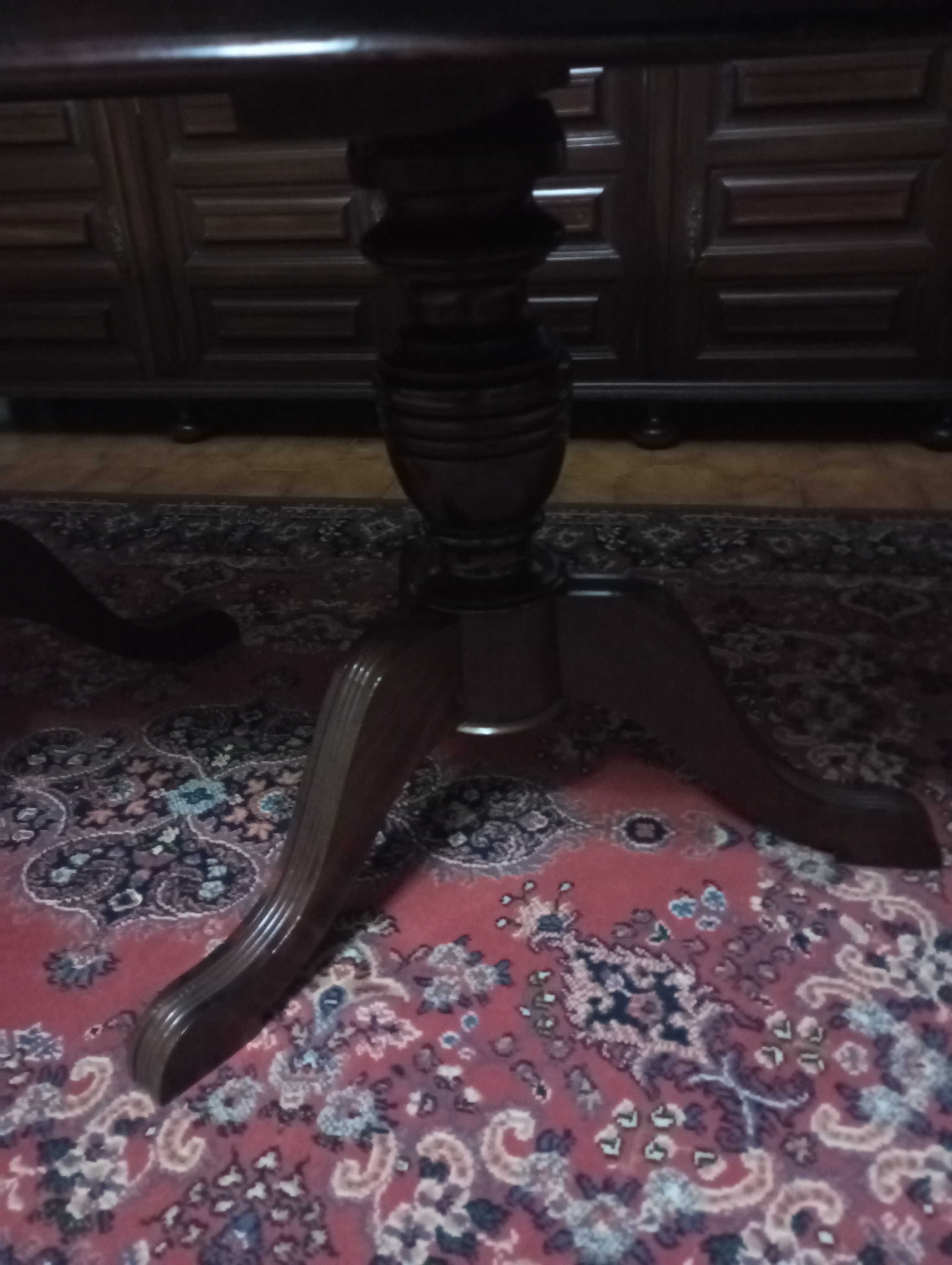 Mesa antiga pé de galo