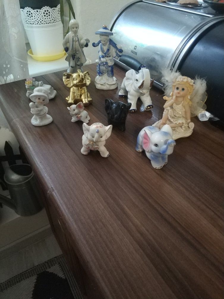 Słoniki figurki, porcelanowe, z porcelany