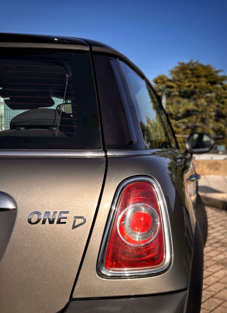 MINI One D 2011